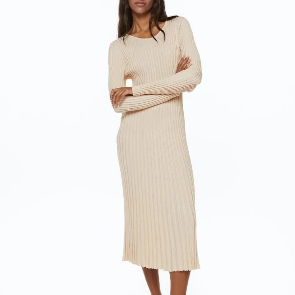open lace back dress Ribbed Mock Neck Side Slit Sleeveless Bodycon Maxi Dress – Wholesale  Capella Apparel main image 1